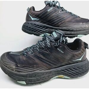 HOKA speedgoat 4 running sneakers